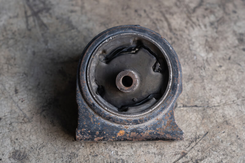 Is Driving with Broken Engine Mounts Safe?